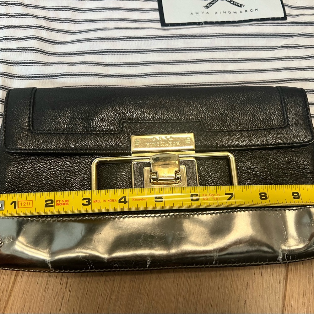 Anya Hindmarch black clutch with metal hardware - Picture 4 of 6